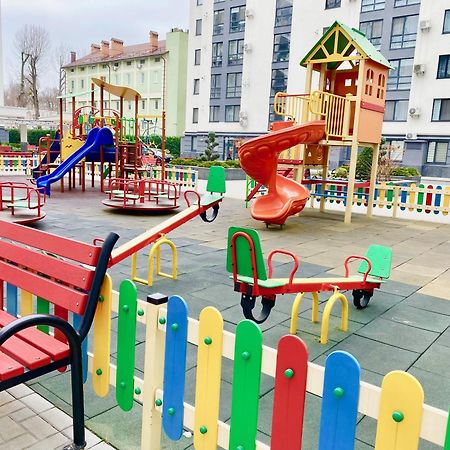 Apartament Lux Chisinau Bagian luar foto