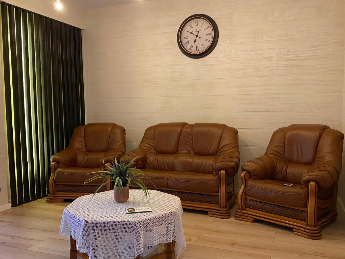 Apartament Lux Chisinau Bagian luar foto