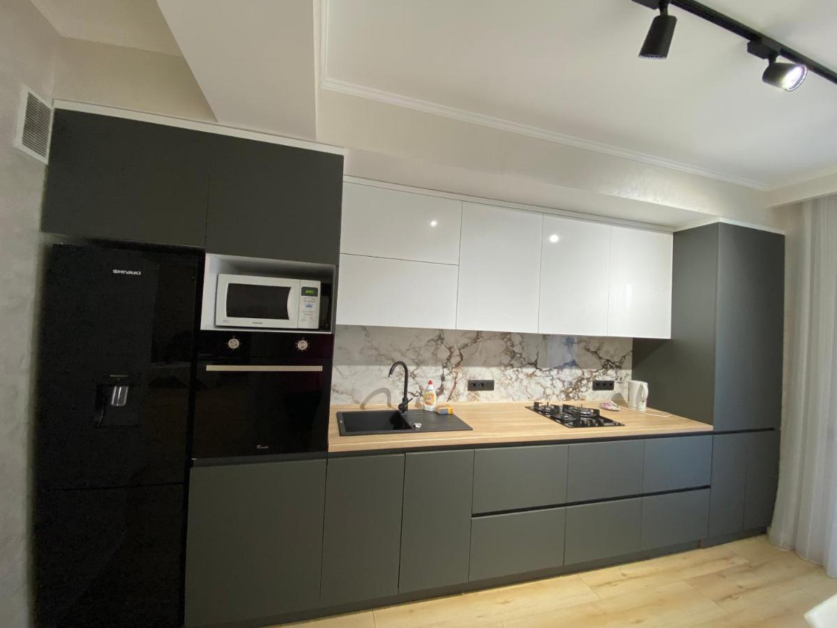 Apartament Lux Chisinau Bagian luar foto