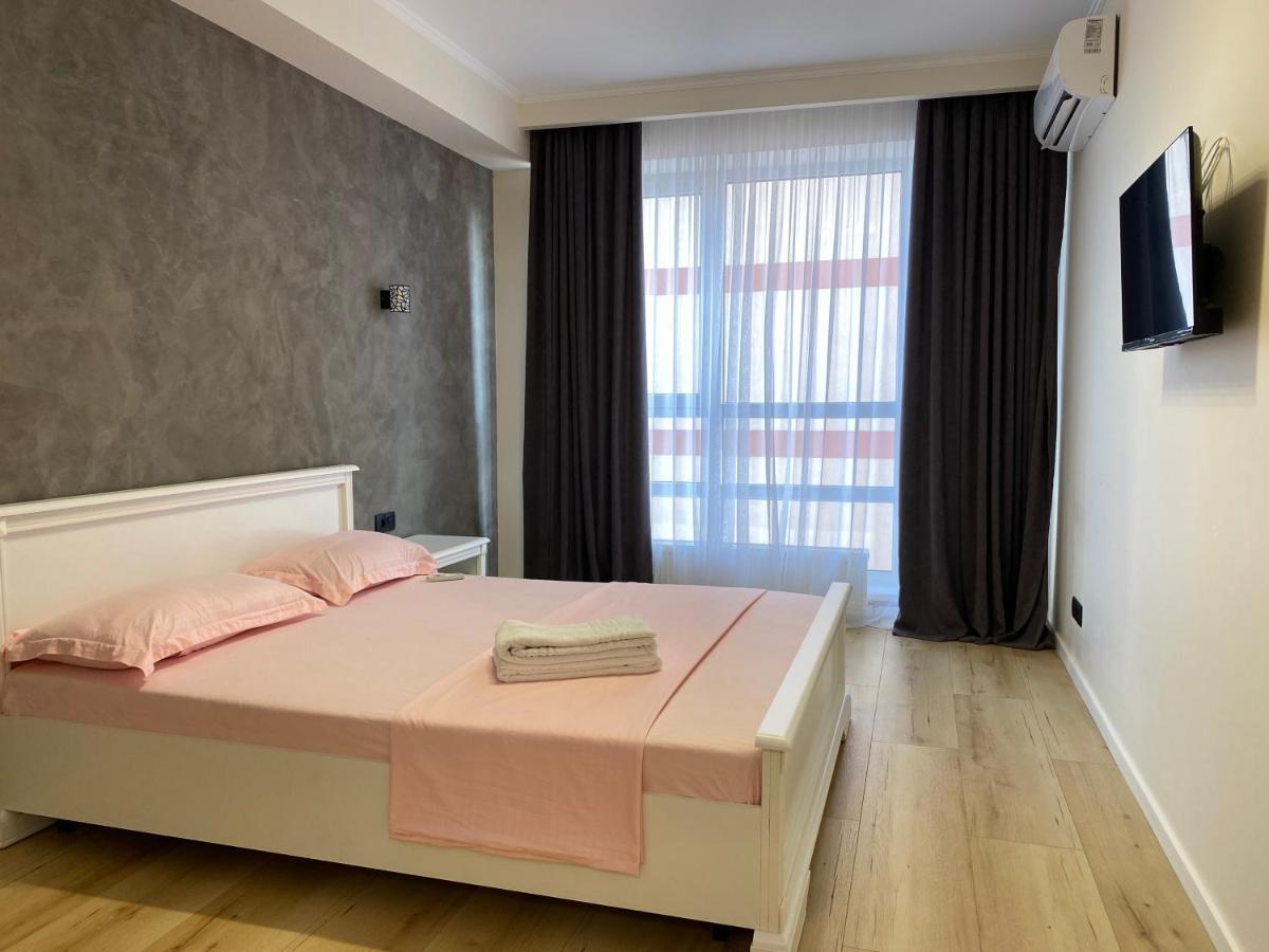 Apartament Lux Chisinau Bagian luar foto