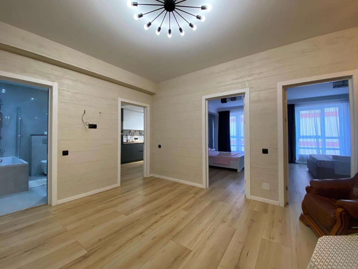 Apartament Lux Chisinau Bagian luar foto