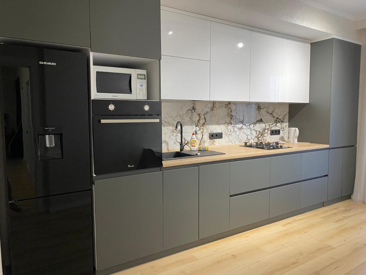 Apartament Lux Chisinau Bagian luar foto