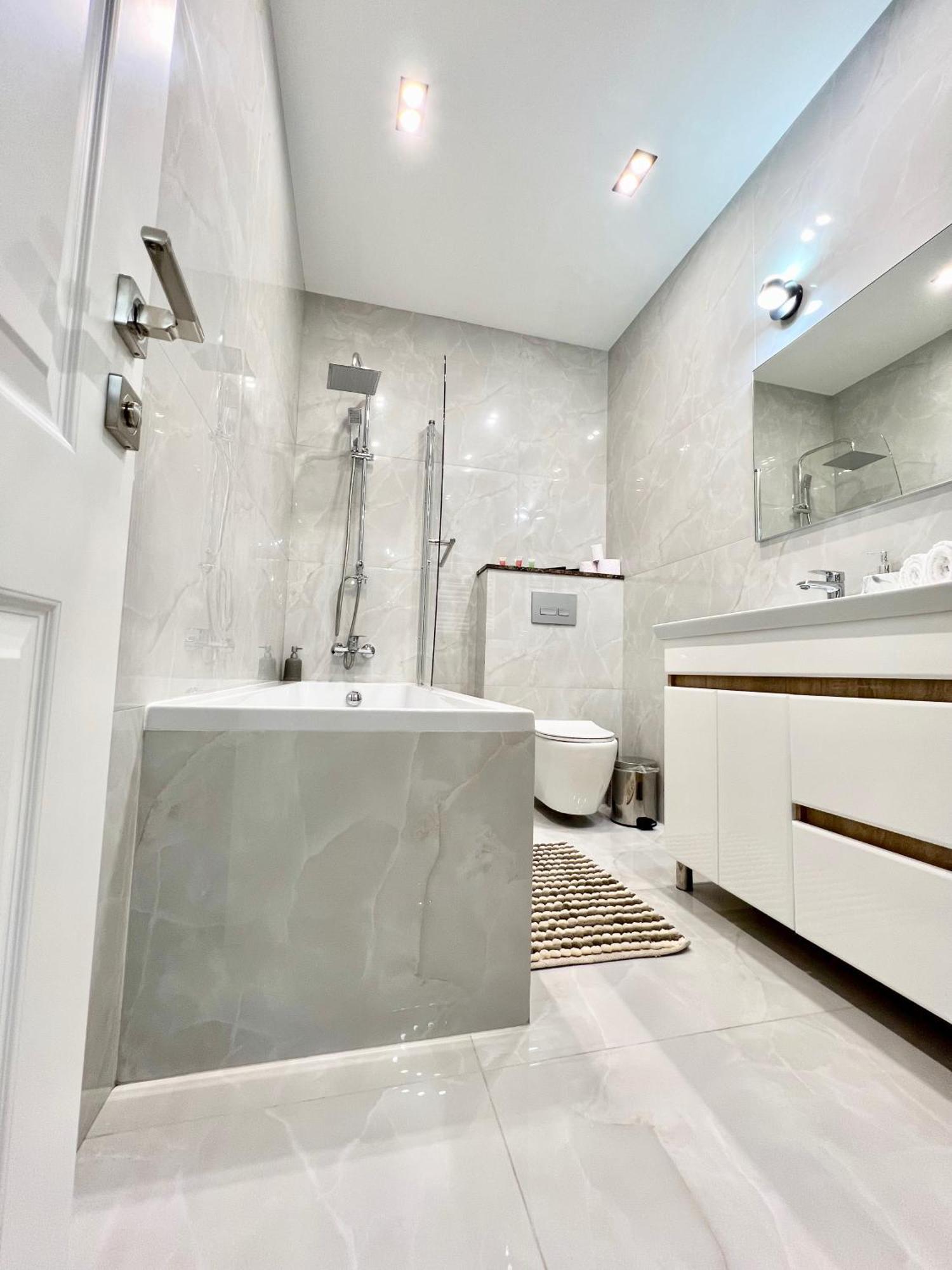 Apartament Lux Chisinau Bagian luar foto