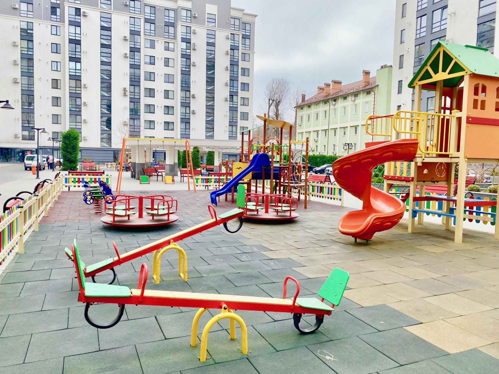 Apartament Lux Chisinau Bagian luar foto