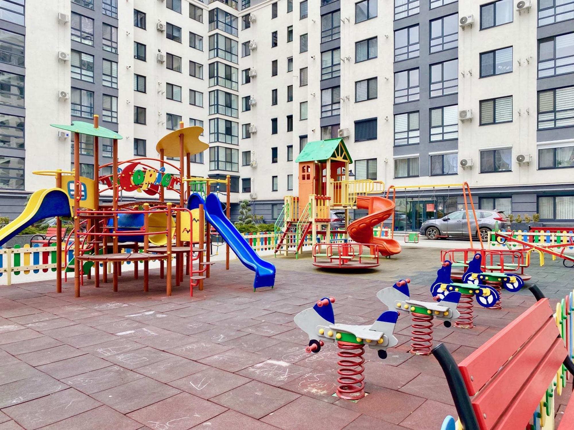 Apartament Lux Chisinau Bagian luar foto