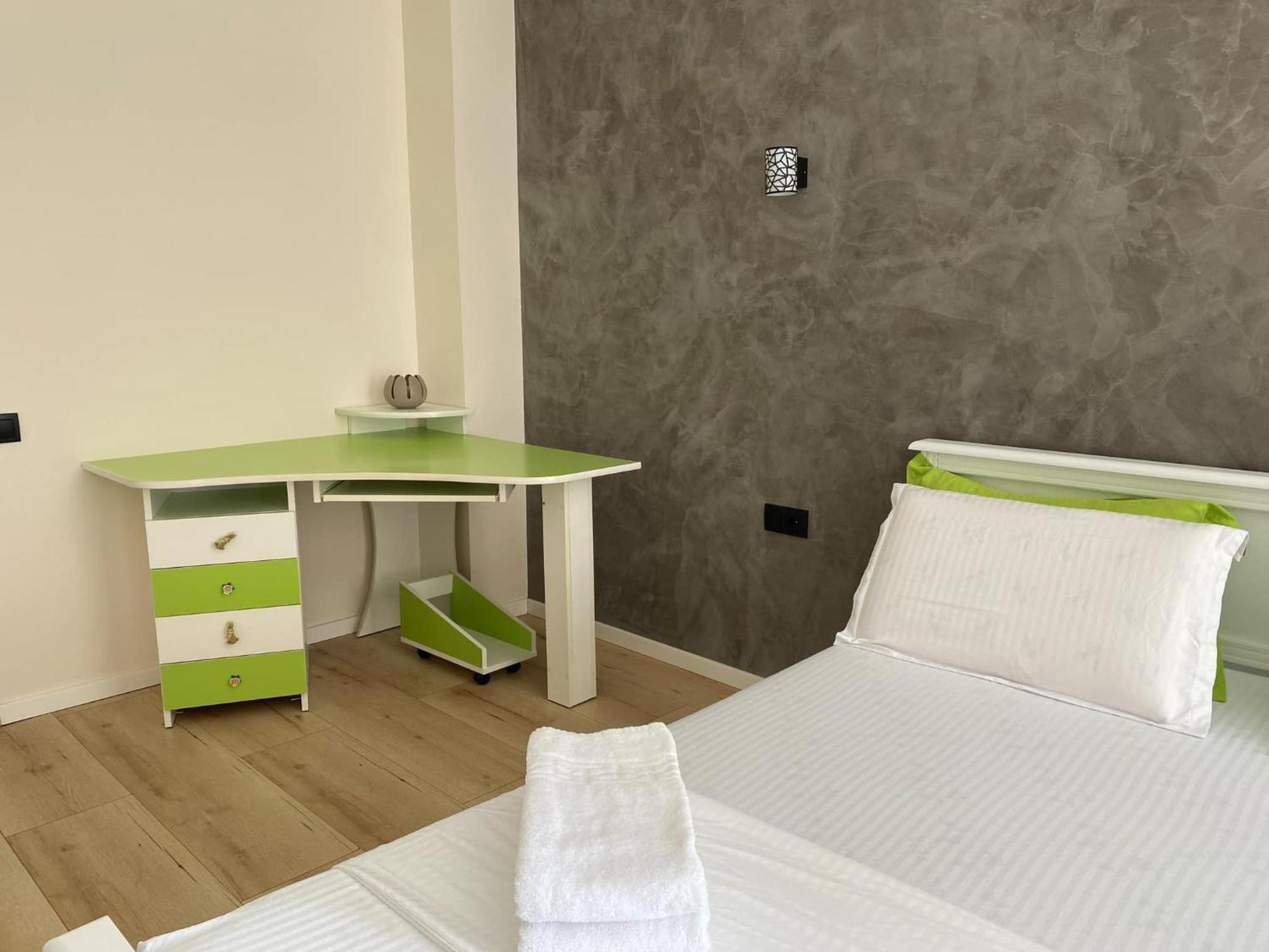 Apartament Lux Chisinau Bagian luar foto